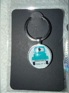 Chickup Truck logo keychain with blue Truck 🩵🛻🐥🩵